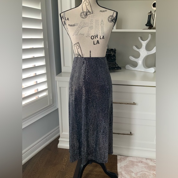 URBAN OUTFITTERS Disco sparkle Silver Black Midi Skirt Women’s Size small - Picture 9 of 14
